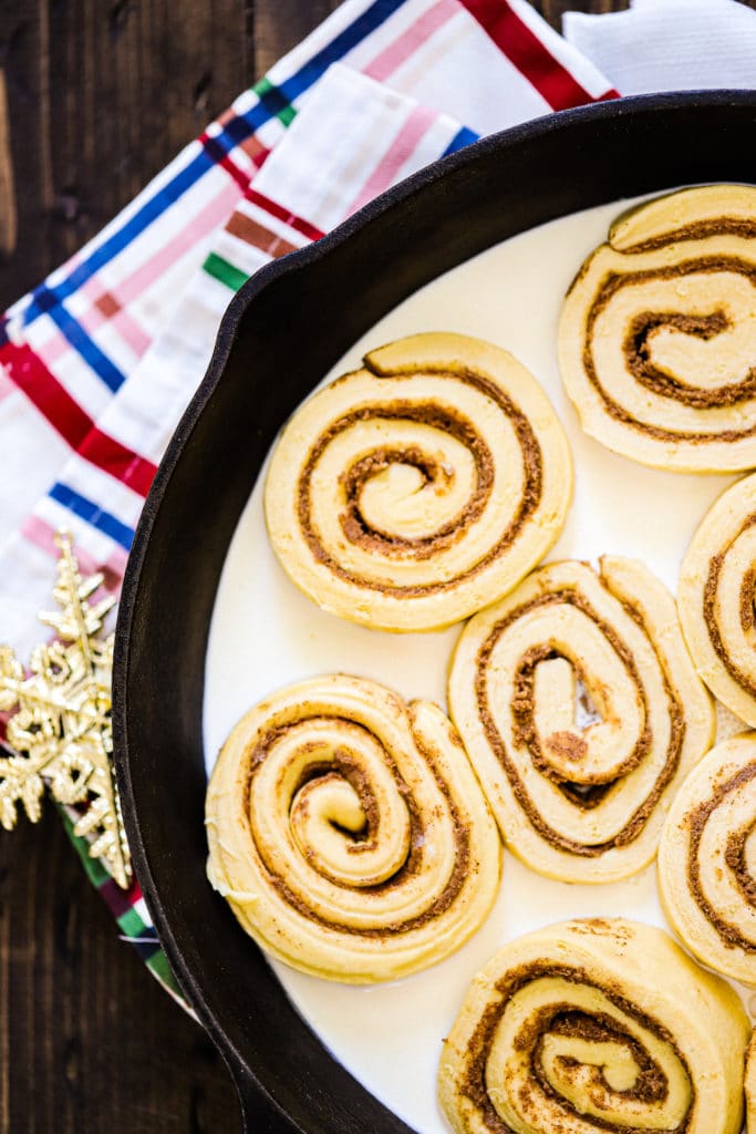 Christmas-Morning-Cinnamon-Rolls