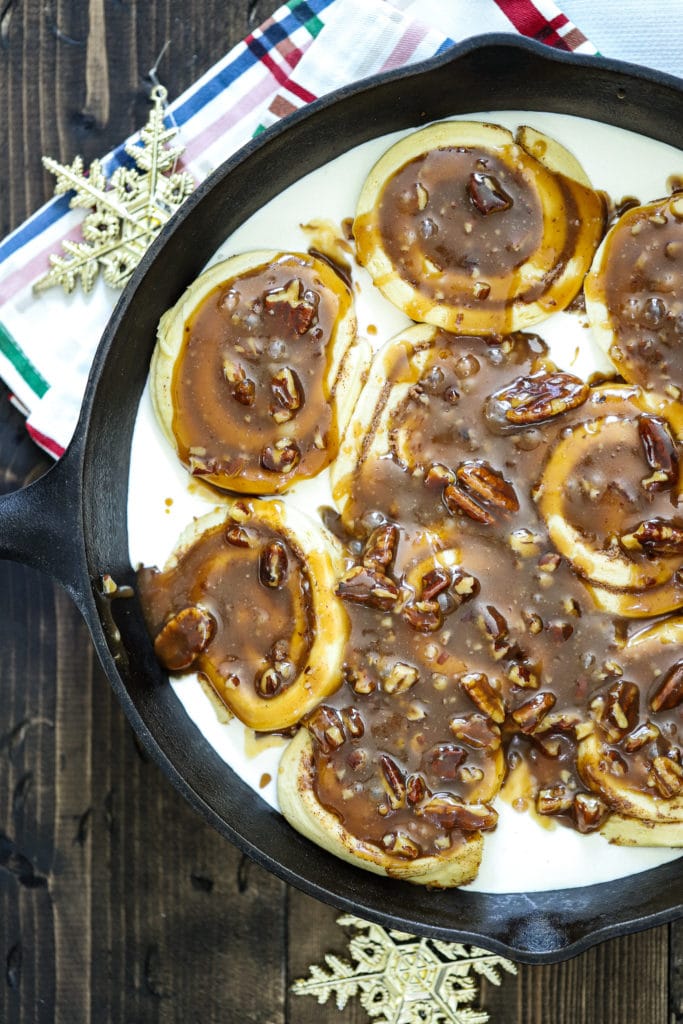 Christmas-Morning-Cinnamon-Rolls