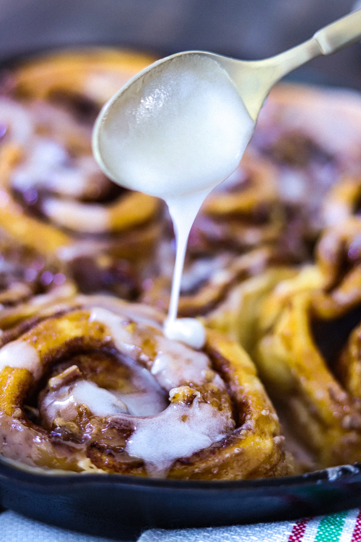 Christmas-Morning-Cinnamon-Rolls