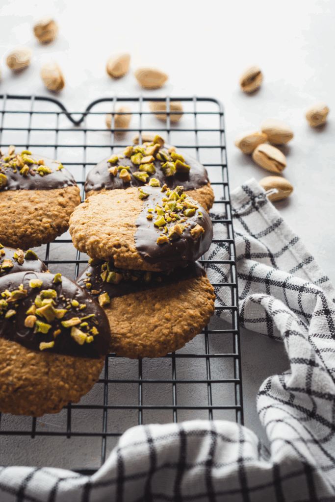 pistachio-cookies